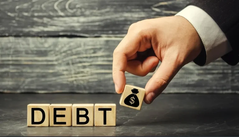 10 Ways To Get out Of Debt This Year: Expert Tips
